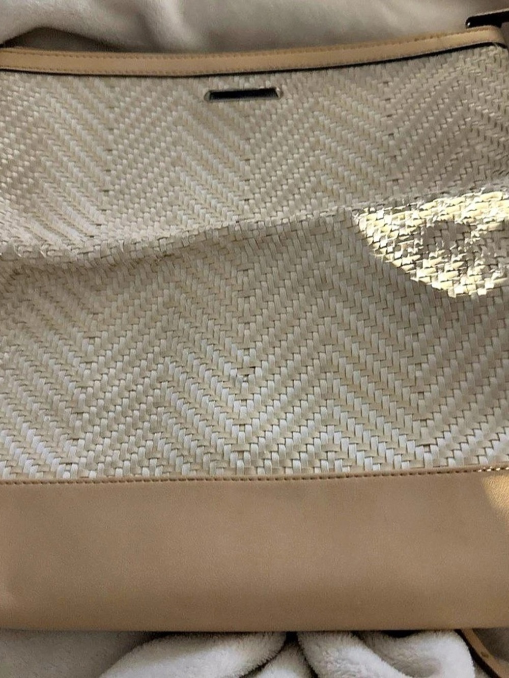 Stella & Dot Waverly 3 in 1 Woven Crossbody Bag in Beige & White - Picture 10 of 12